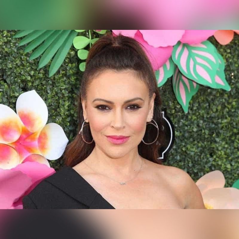 «Она побрилась налысо!»: что стало с поп-принцессой и другими дивами 90-х, покорившими мир?