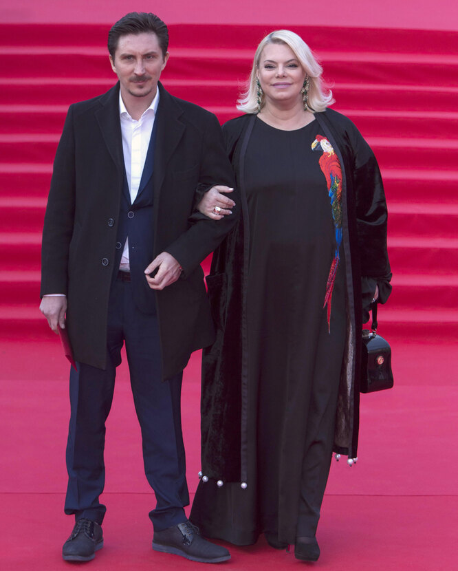 «Полынь, измены, обобрал»: Яна Поплавская и Сергей Гинзбург – 25 лет любви и взаимных обвинений