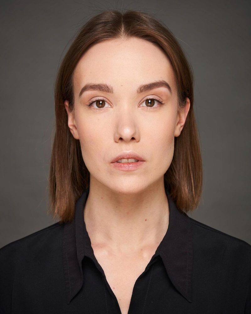 «Как две капли воды»: почему красавица-актриса Светлана Рябова ушла из кино и какими выросли её дочери?