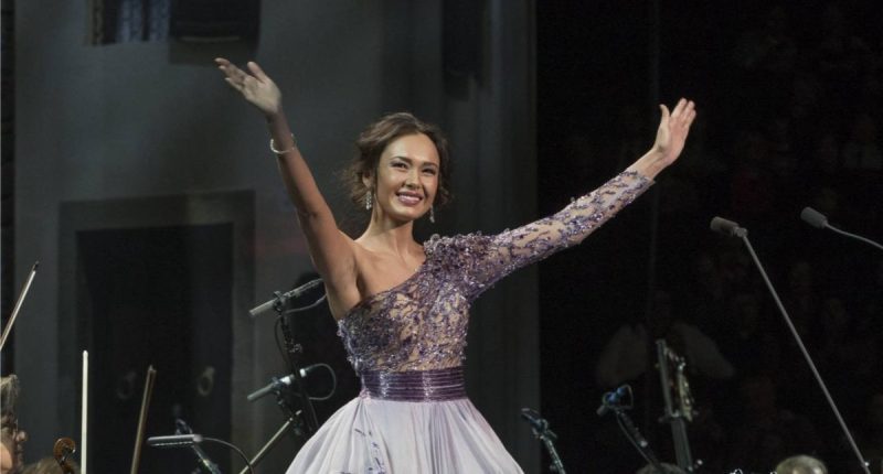 «Он — замечательный человек»: как оперная дива Аида Гарифуллина, 37 лет, вышла замуж за Алексея Воробьёва