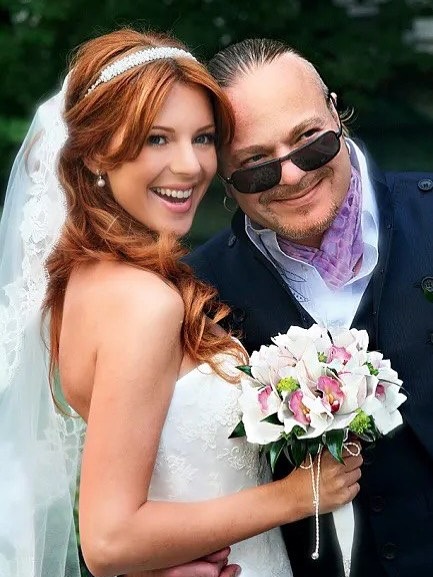 Две свадьбы, 15 лет счастья: почему Подольская вновь надела подвенечное платье