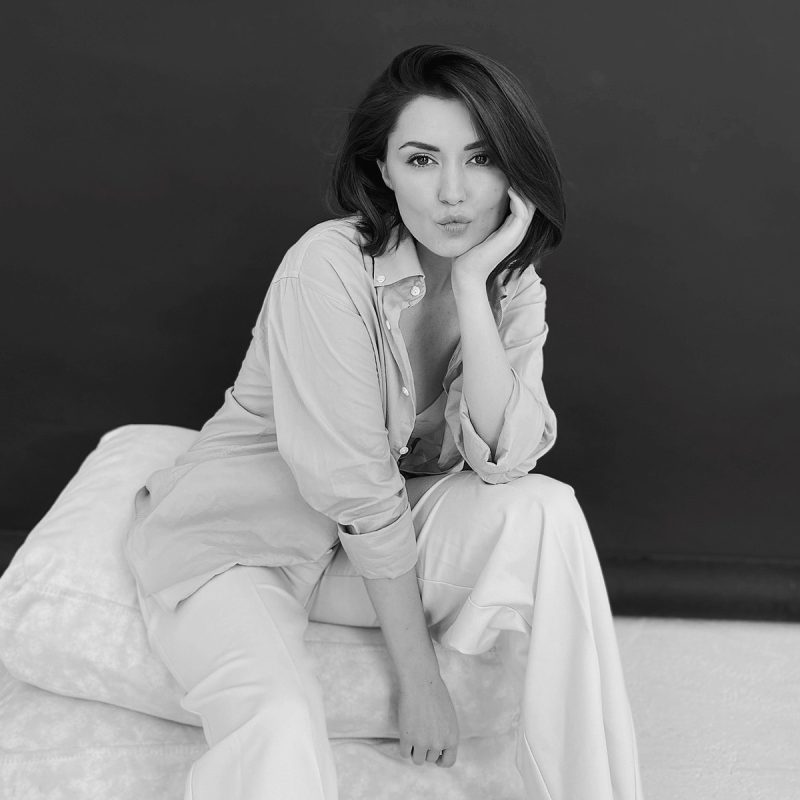 «Он устал от меня, но не от сына»: что стало с продюсером, который бросил Эвелину Блёданс, и как выглядит его новая семья