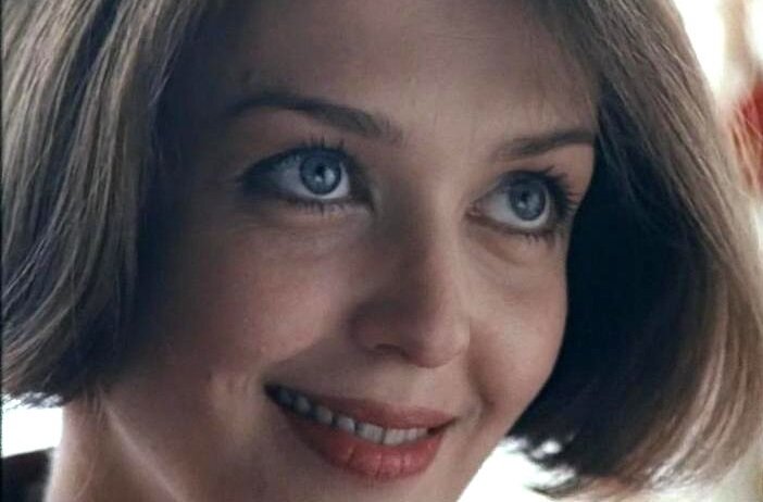 «Чайник в него швырнула» : что стало с красавицей Вероникой Изотовой, которая дважды выходила замуж за одного и того же мужчину