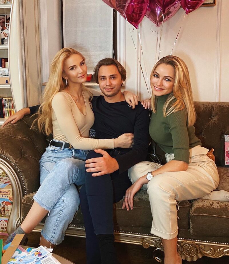 «Не тянет на бабушку»: 48-летняя Инна Маликова впервые стала бабушкой в 42 года — как выглядит её 29-летняя невестка