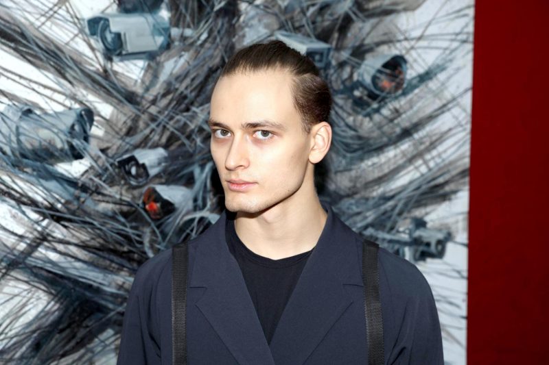 Аутизм, Большой театр и Cartier: история "небесного принца" и что еще известно про жениха Евгении Медведевой