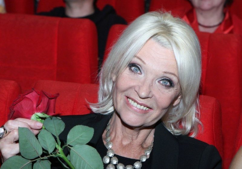 «Он использовал меня!»: почему звезда «Бриллиантовой руки» Светлана Светличная осталась совсем одна, пережив двух сыновей и мужа?