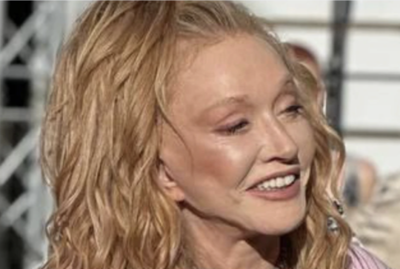 «Без копейки уехала»: как 76-летняя Пугачёва "внезапно" нашла 49 000 000 рублей на виллу и почему её не признают иноагентом?