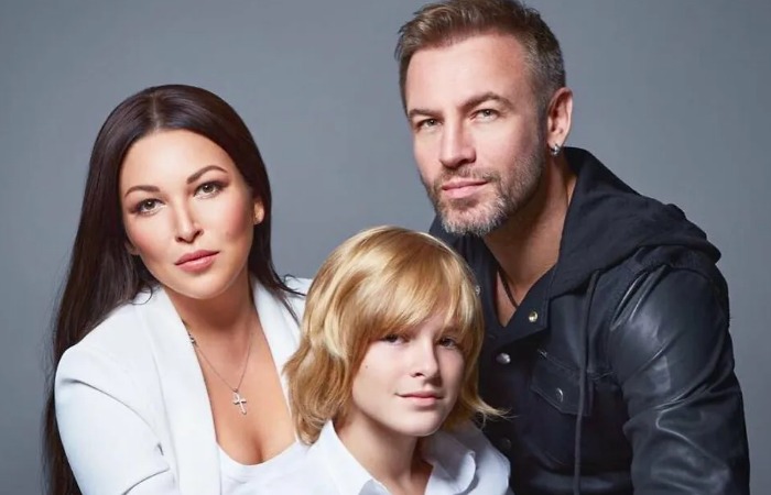 «Он сбежал!»: почему 18-летний сын Ирины Дубцовой бросил Тоню Худякову и отказался от фамилии отца