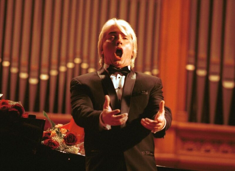 «Он был бунтарем до конца»: Дмитрий Хворостовский боролся с раком и вышел на сцену даже после страшного диагноза