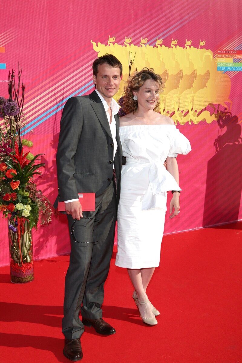 «Природа отдохнула»?: как выглядит 20-летняя дочь Виктории Толстогановой и Андрея Кузичева, и почему она «папина копия»