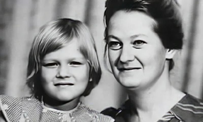 «Ей не место на сцене!»: как преподаватель МХАТа не признавал звезду «Бандитского Петербурга», а муж-миллионер притворился водителем