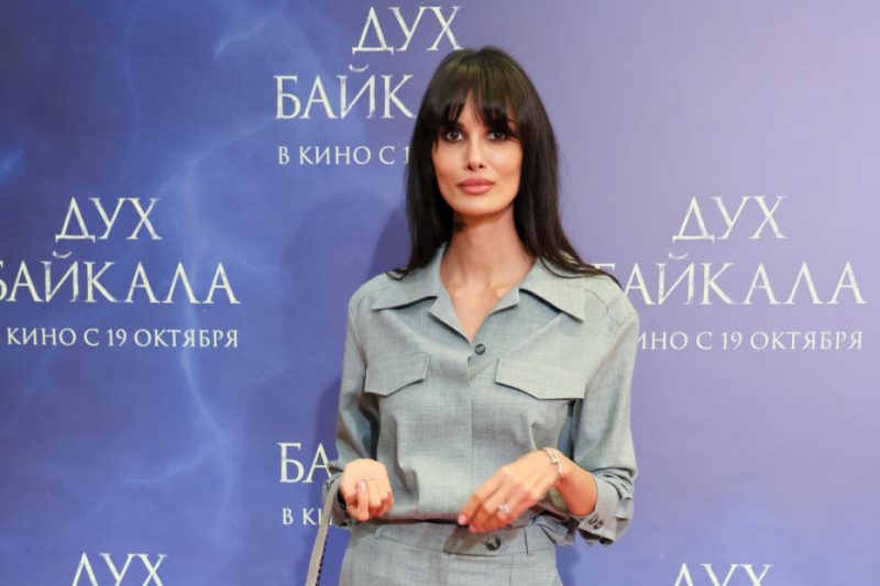 Миллион за любовь: как Алана Мамаева выживает после скандального развода?