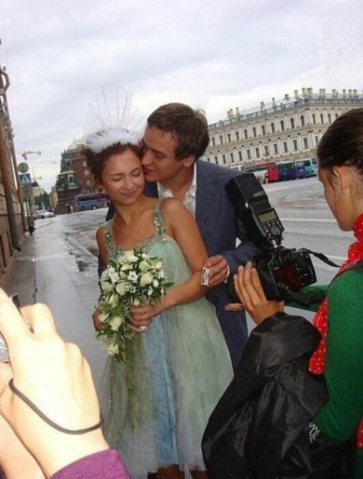 Скандал с фото, жена и её подруга: действительно ли Жандаров нашёл своё счастье