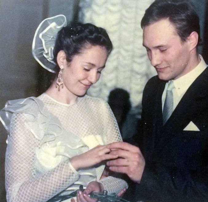 Тайны звёздных браков: от «Санта-Барбары» до крепких союзов спустя 40 лет