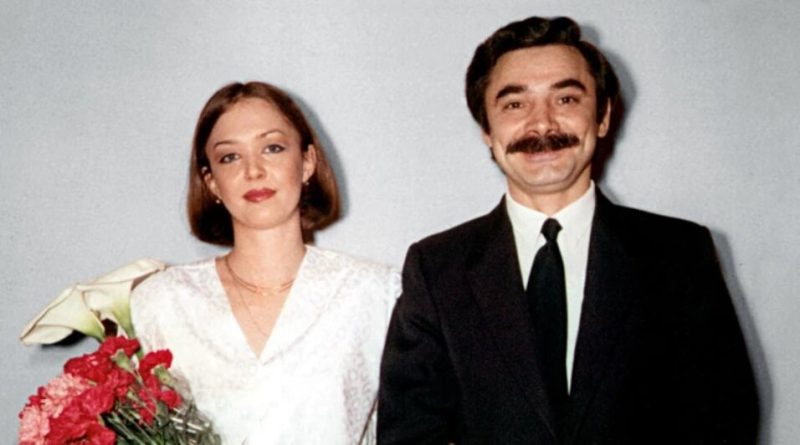 «Чайник в него швырнула» : что стало с красавицей Вероникой Изотовой, которая дважды выходила замуж за одного и того же мужчину