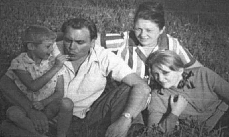 «Её мудрость спасла брак»: как жена Евгения Матвеева спасла семью от разлучницы и чем пожертвовала ради его карьеры