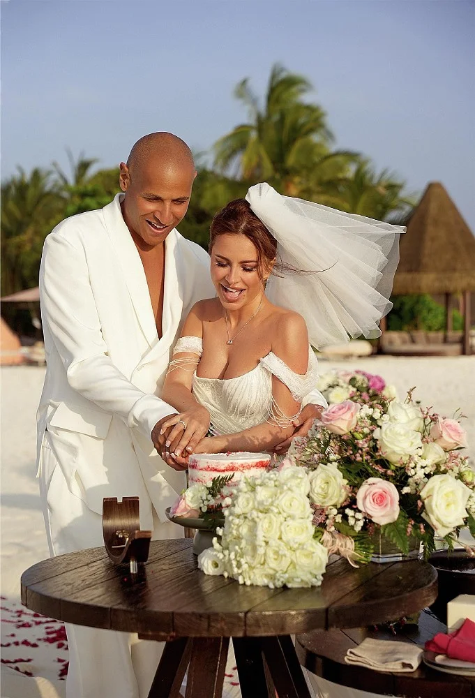 «Где-то намного дальше черты бедности»: Ани Лорак вспомнила, как донашивала одежду за братом и спала на полу