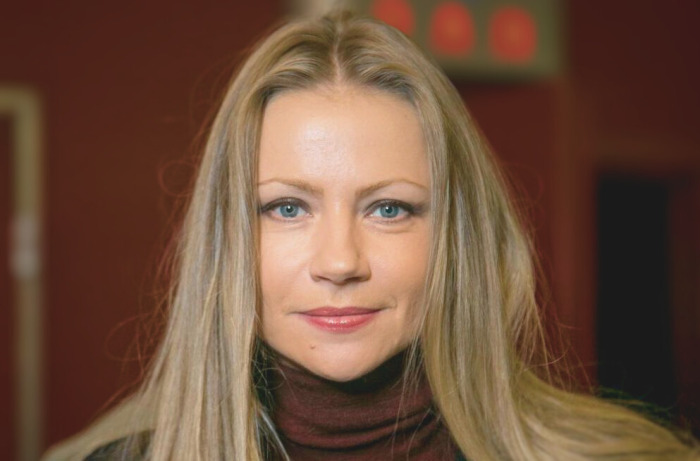 Выгнали из «Ленкома» и роды в 45: Мария Миронова скрывает молодого мужа