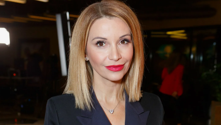 «Он уже работает, а не я его пристроила!»: почему 46-летняя Ольга Орлова оправдывается за 24-летнего сына?