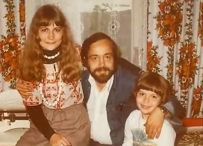 «Я же бесплодна!»: как звезда «Двух судеб» Екатерина Семёнова чуть не оказалась в психушке, а её муж-миллионер был найден мёртвым