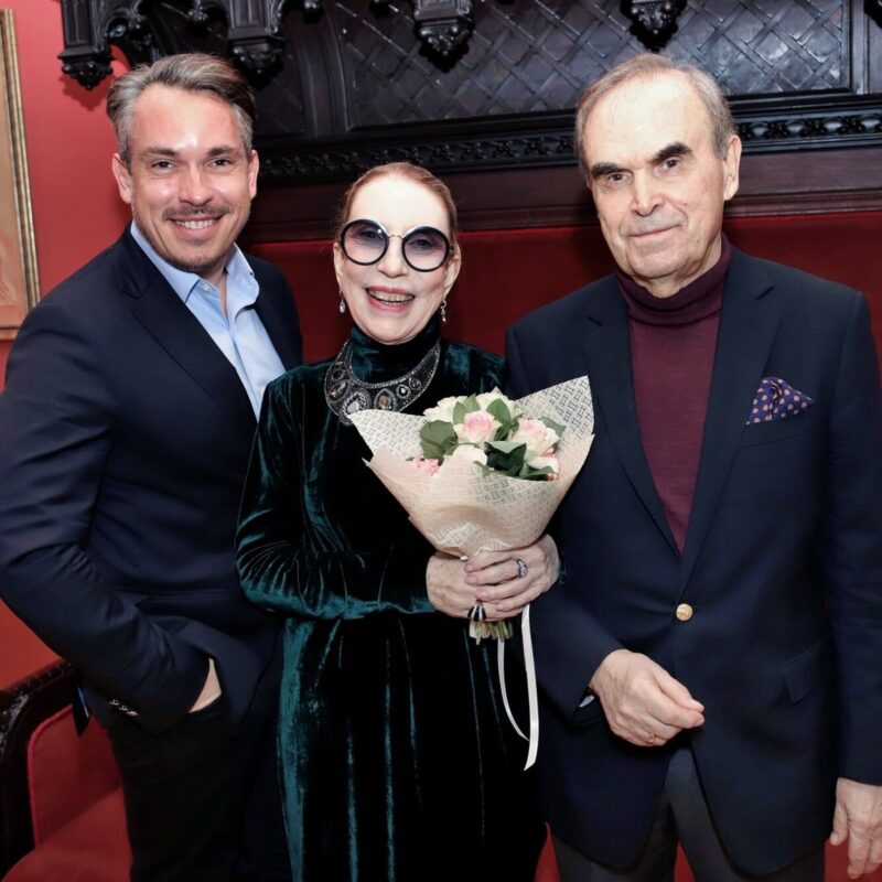 Она ушла первой: сын Инны Чуриковой и Глеба Панфилова женился в 47 лет, но так и не подарил им внуков