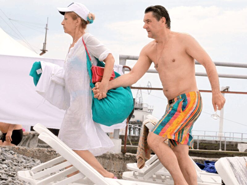 «А вы кто такой?»: трагедия Сергея Маковецкого и его жены, которая после 40 лет брака перестала его узнавать