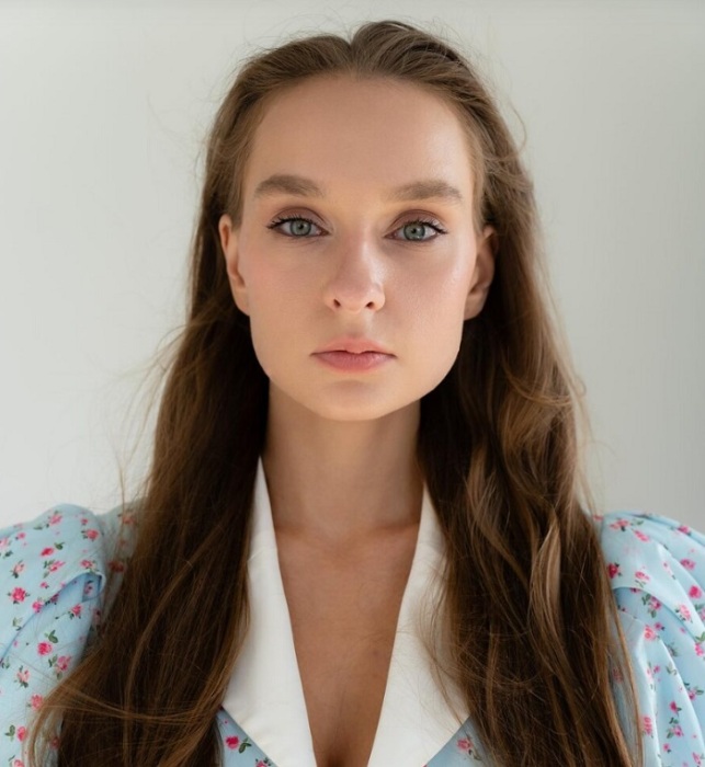 «Он скрывал двух внебрачных детей»: в 70 Александр Белявский стал отцом, а его дочь-сирота сегодня выглядит так