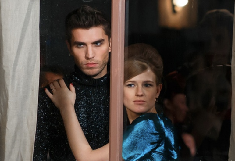 «Я была неуклюжим ребёнком»: как наследница банкира стала актрисой и родила троих детей гендиректору Первого канала