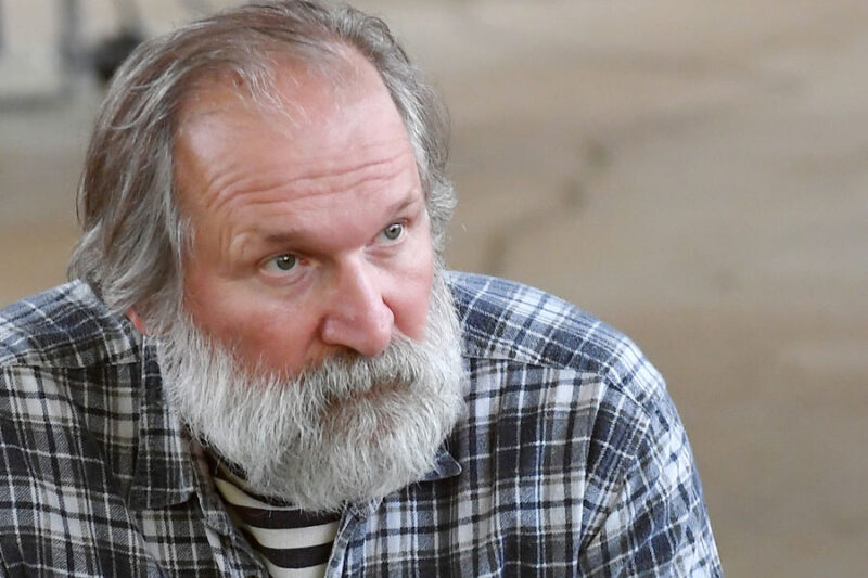 «Рука повисла плетью» — 63-летний Федор Добронравов не может восстановиться после инсульта: что сейчас с любимцем миллионов?