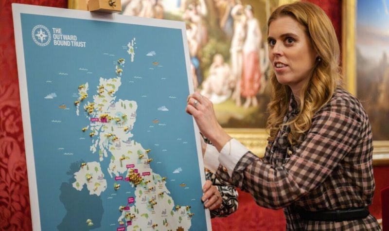 «Я невероятно благодарна!»: 35-летняя принцесса Беатрис получила новую роль, пока имя отца гремит в скандалах