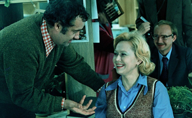 «Там будет множество изменений, которые я не смогу принять»: почему Алиса Фрейндлих так и не посмотрела ремейк «Служебного романа»