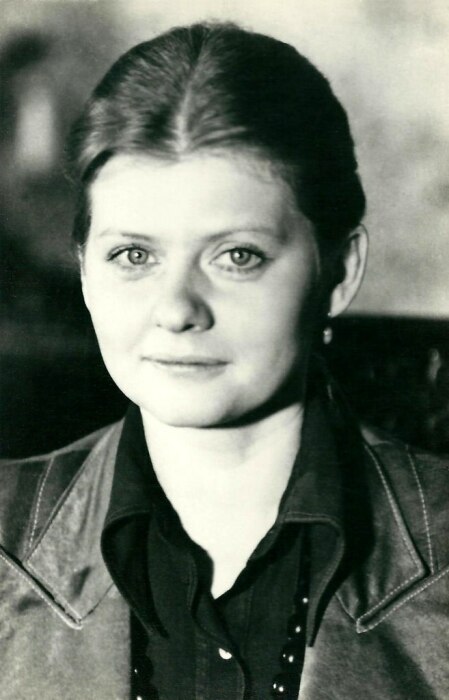 «Нельзя не терпеть и не жалеть»: какие 4 правила помогли Ирине Муравьёвой из «Москва слезам не верит» прожить с мужем 40 лет