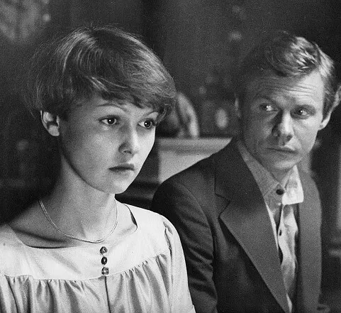 «Порочный кот, у которого все усы в сметане»: почему умница Цыплакова ввязалась в адюльтер с женатым Виталием Соломиным?