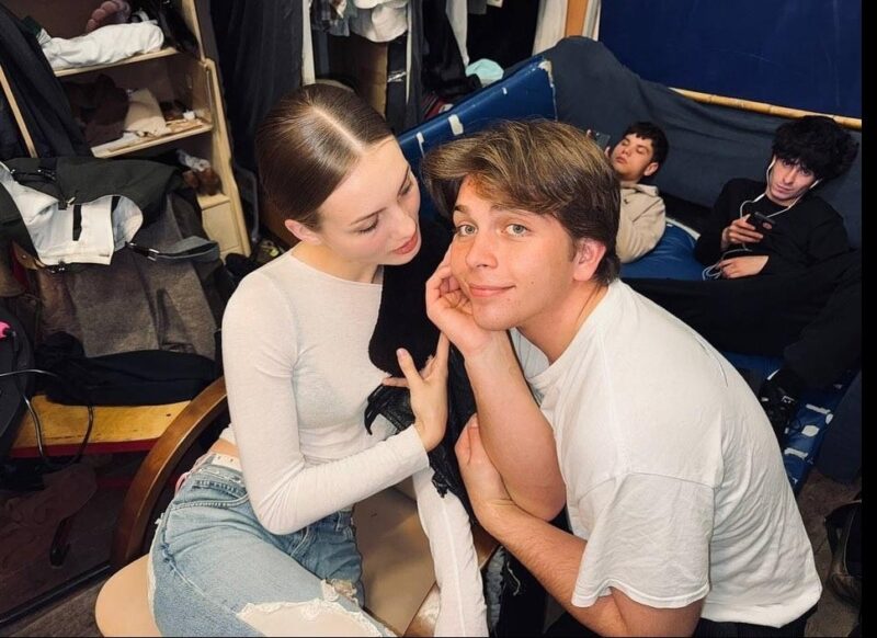 «Оставила сына без материнской любви»: в 63 года Алена Свиридова призналась, что жалеет о поступке, а младший сын вырос копией голливудской звезды