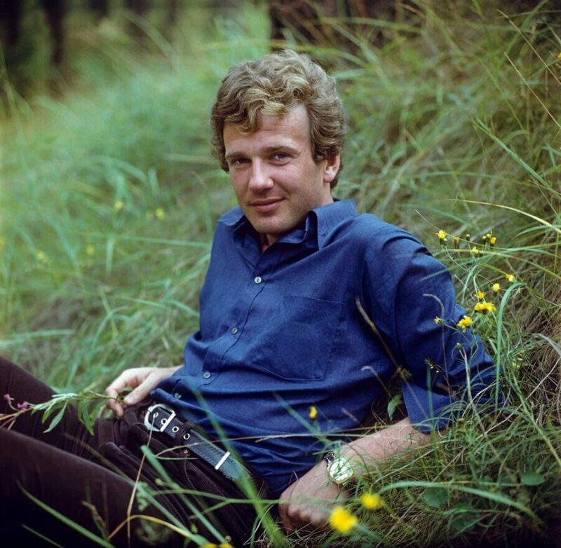 «Он не тот романтический красавец»: почему 20-летний брак 75-летнего Игоря Костолевского распался?