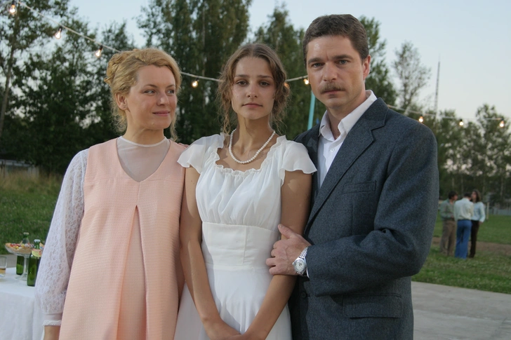 «Не светит» детей и не гонится за роскошью: почему 42-летняя Глафира Тарханова с пятью детьми — пример для подражания?