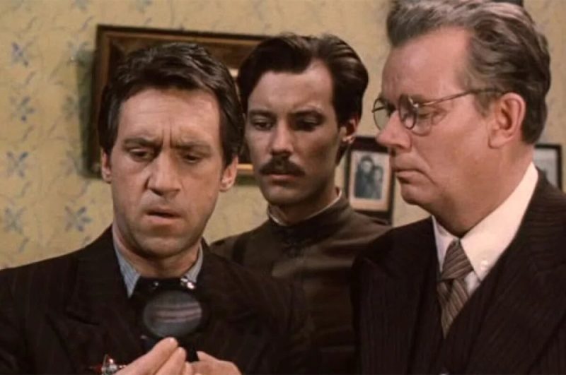 «Вы хотите, чтобы страна говорила о ворах?»: как Говорухин и Высоцкий сломали систему ради культового фильма