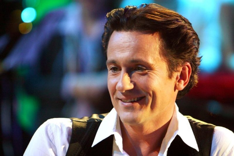 «Не хотел детей, а потом здоровье подвело»: что скрывал Олег Меньшиков почти 20 лет брака с 22-летней Анастасией