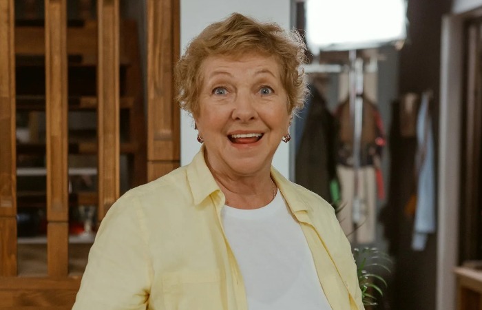 Почему 86-летняя "бабушка из Папиных дочек" прописала киргизку вместо правнуков?