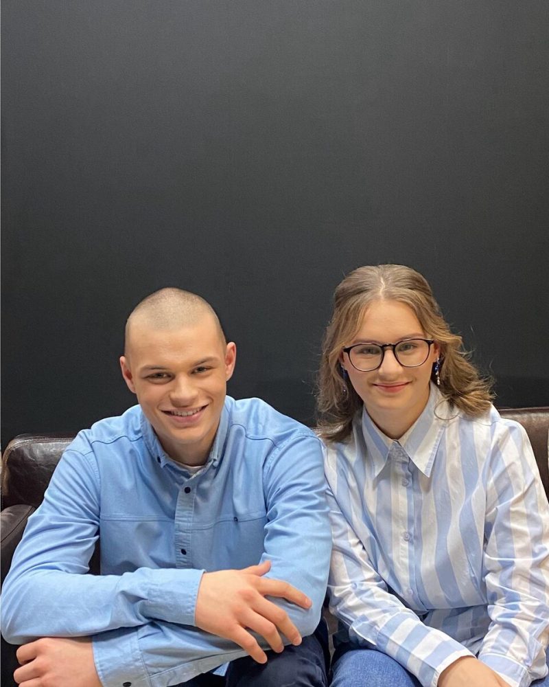 «Они были напуганы и замкнуты»: звезда «Миража» раскрыла детали усыновления в 49 лет, но счастье омрачила биологическая мать