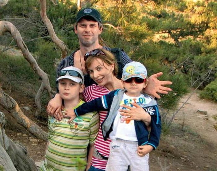 Изгнание из семьи и борьба за независимость: драматическая борьба Дарьи Юрской с родителями