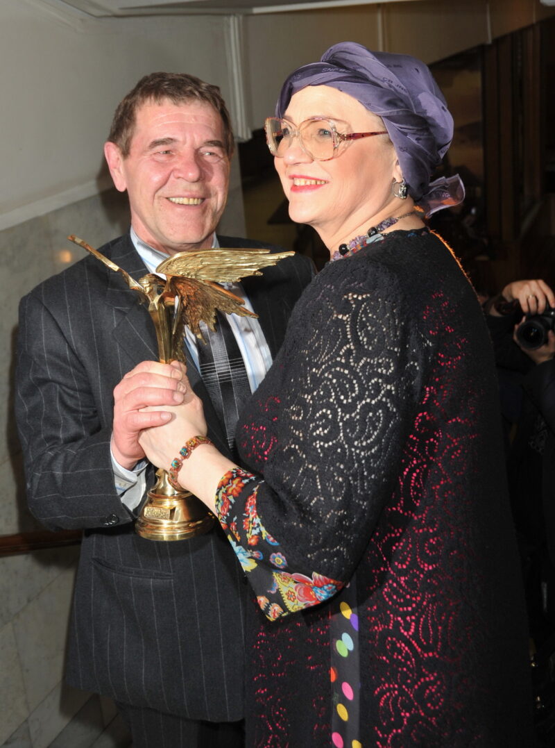 «Ей не выжить!»: как врачи уговаривали Нину Русланову отказаться от ребенка, а муж предал после 7 лет брака