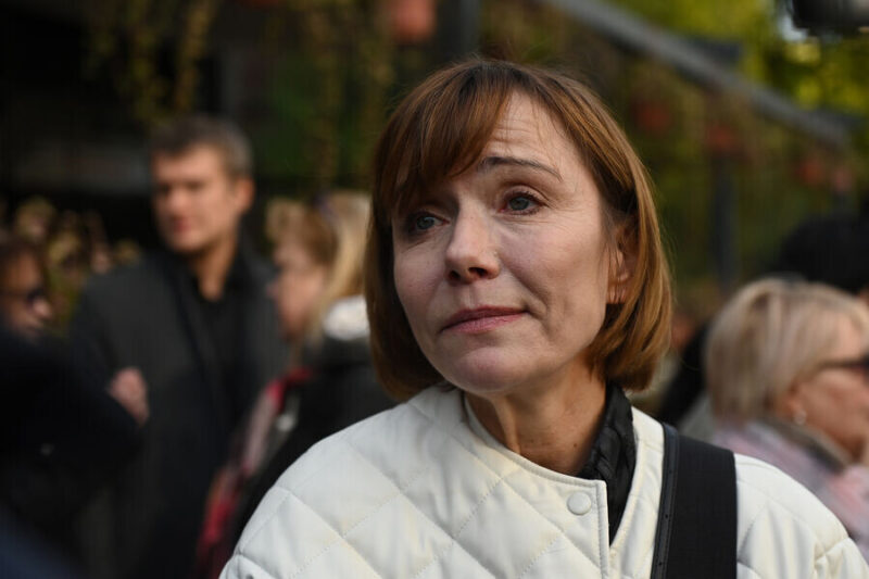 «Он не отпустил меня из-за штампа»: как сейчас живет 54-летняя Екатерина Семенова и почему жалеет об упущенной любви