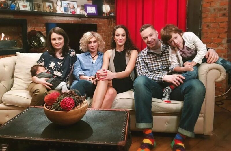 «Он обрекает ребенка на чужого человека!»: Татьяна Васильева в 77 лет откровенно о молодом отцовстве Петросяна и миллионах на внуков