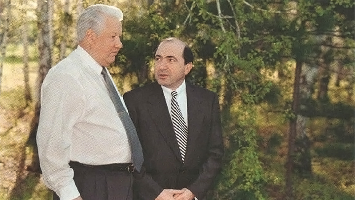 «Сбылась мечта Березовского!»: внучка Ельцина закрутила роман с сыном опального олигарха