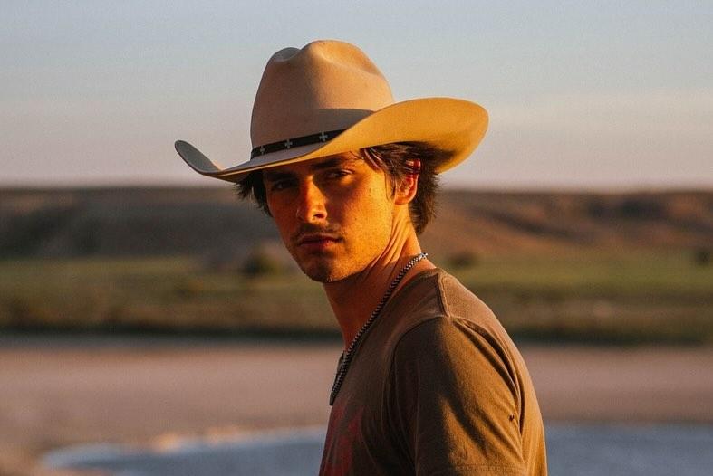 «Идеальные гены и безупречный стиль»: Tatler назвал топ-100 холостяков — от 19-летнего сына Клаудии Шиффер до брата Тома Холланда