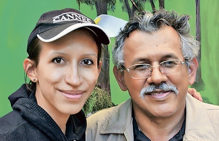 Колготки, подушка, джип: почему Елена Борщёва — магнит для нелепых травм? И откуда у неё латиноамериканская внешность?