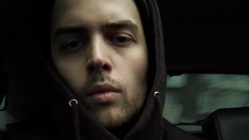 «Я был вынужден покинуть страну»: как внуки Софии Ротару сбежали из Украины и теперь купаются в роскоши за границей