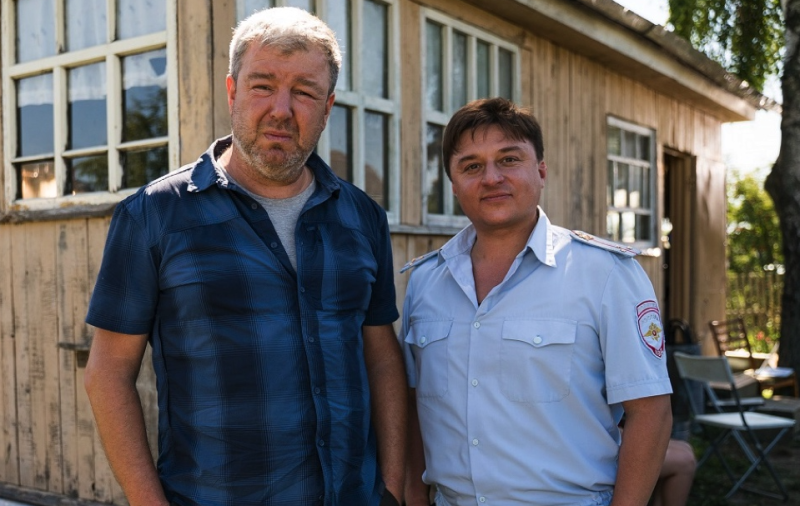 «Папа назвал меня РЭМ»: как хулиган из Златоуста стал звездой кино и отцом троих сыновей, но так и не женился на матери младших детей