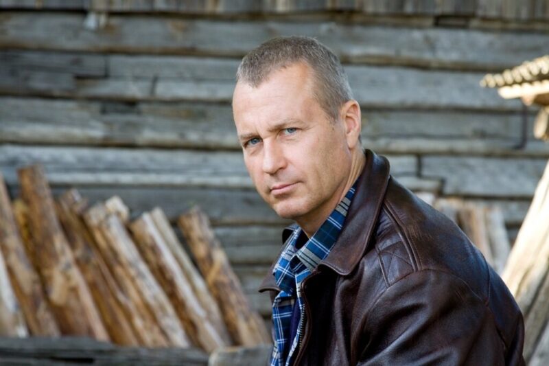 «Бомж» на миллион: как актер Олег Штефанко уехал в США, стал официантом и снялся с Джулией Робертс